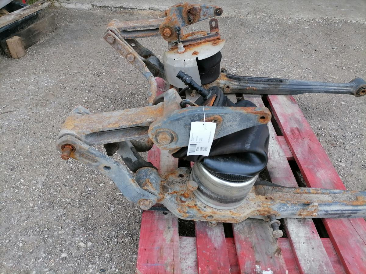 Volvo Air spring bracket 82054188 - Air suspension for Truck: picture 5 Volvo Air spring bracket 82054188 - Air suspension for Truck: picture 5