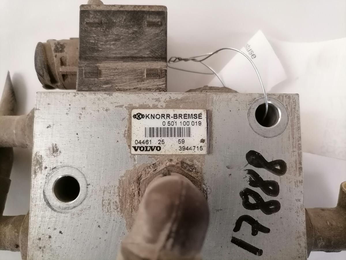 Volvo Air suspension control valve, ECAS 3944715 - Brake valve for Truck: picture 4 Volvo Air suspension control valve, ECAS 3944715 - Brake valve for Truck: picture 4