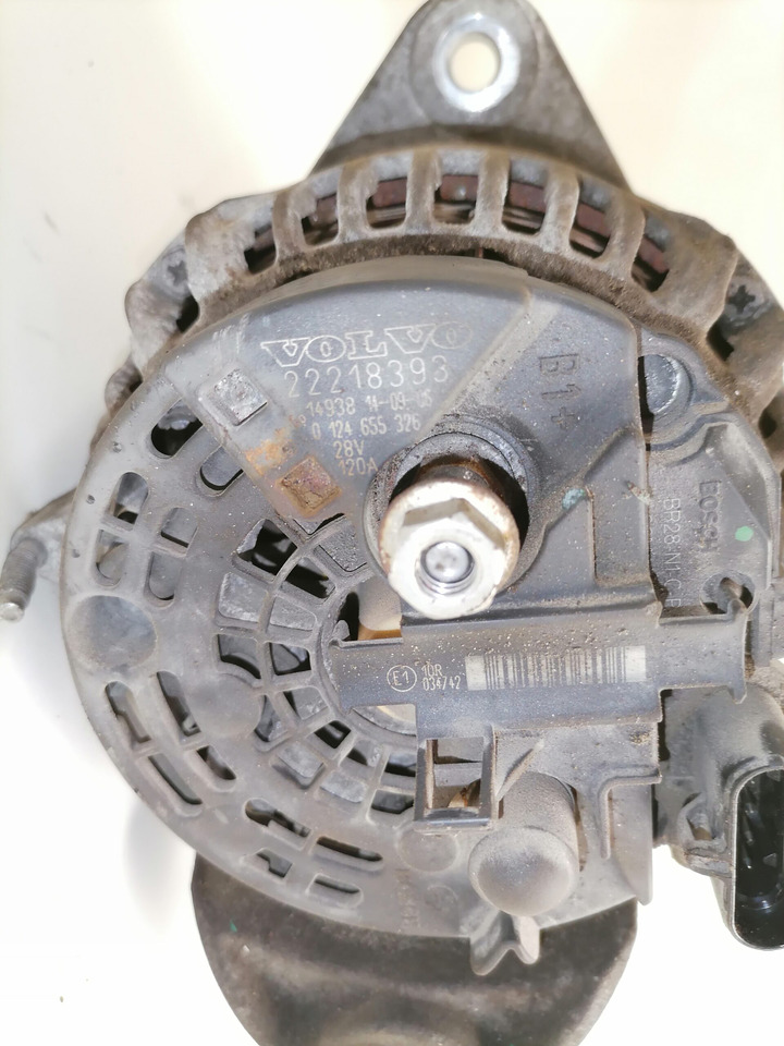 Volvo Alternator 22218393 - Alternator for Truck: picture 5 Volvo Alternator 22218393 - Alternator for Truck: picture 5