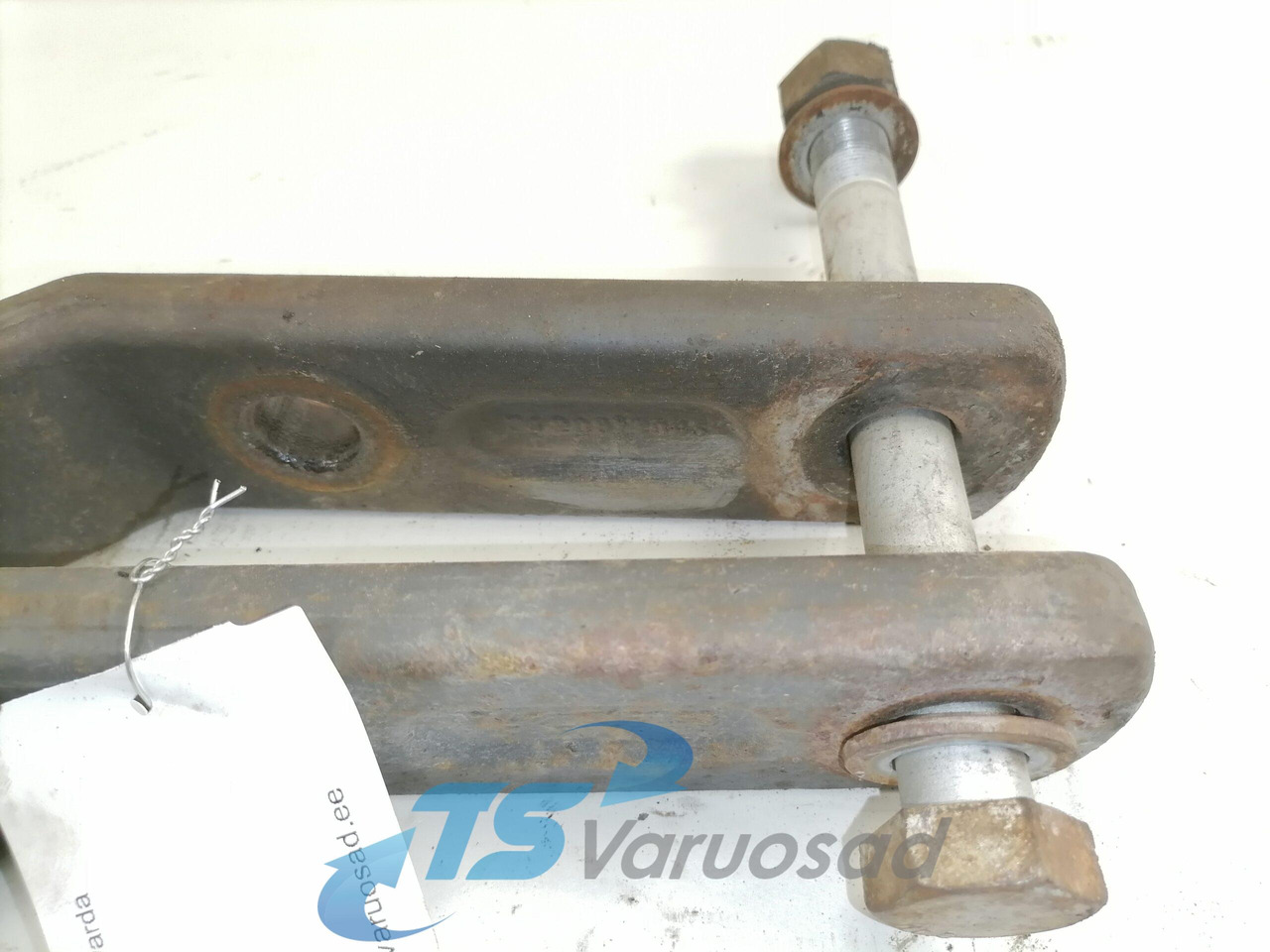 Volvo Anti-roll bar bracket 20812093 - Anti-roll bar for Truck: picture 2 Volvo Anti-roll bar bracket 20812093 - Anti-roll bar for Truck: picture 2