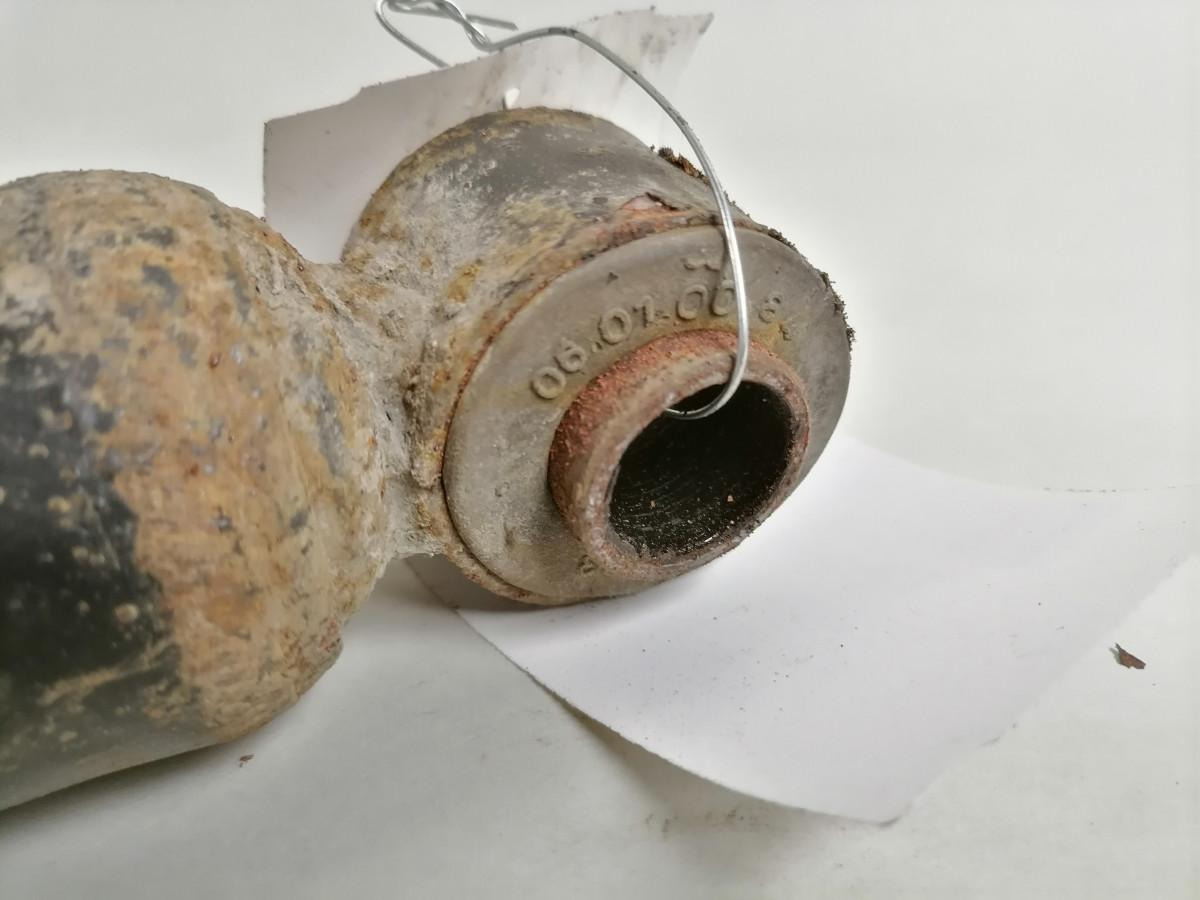 Volvo First axel shock absorber 82052423 - Shock absorber for Truck: picture 3 Volvo First axel shock absorber 82052423 - Shock absorber for Truck: picture 3