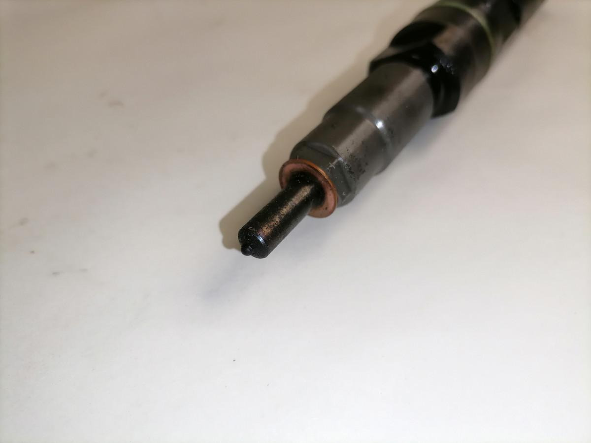 Volvo Injector 22490430 - Fuel pump for Truck: picture 4 Volvo Injector 22490430 - Fuel pump for Truck: picture 4