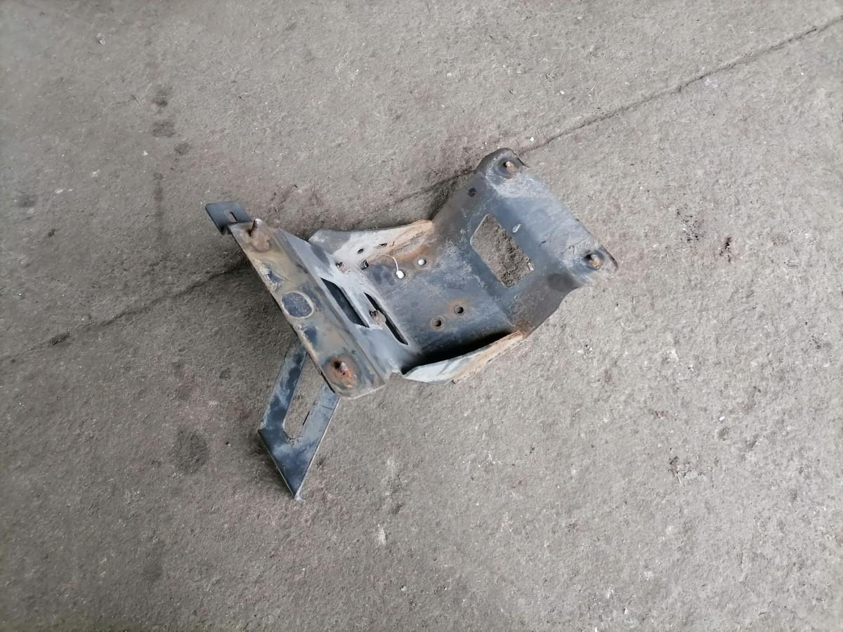 Volvo Mudguard bracket 21809024 - Universal part for Truck: picture 3 Volvo Mudguard bracket 21809024 - Universal part for Truck: picture 3