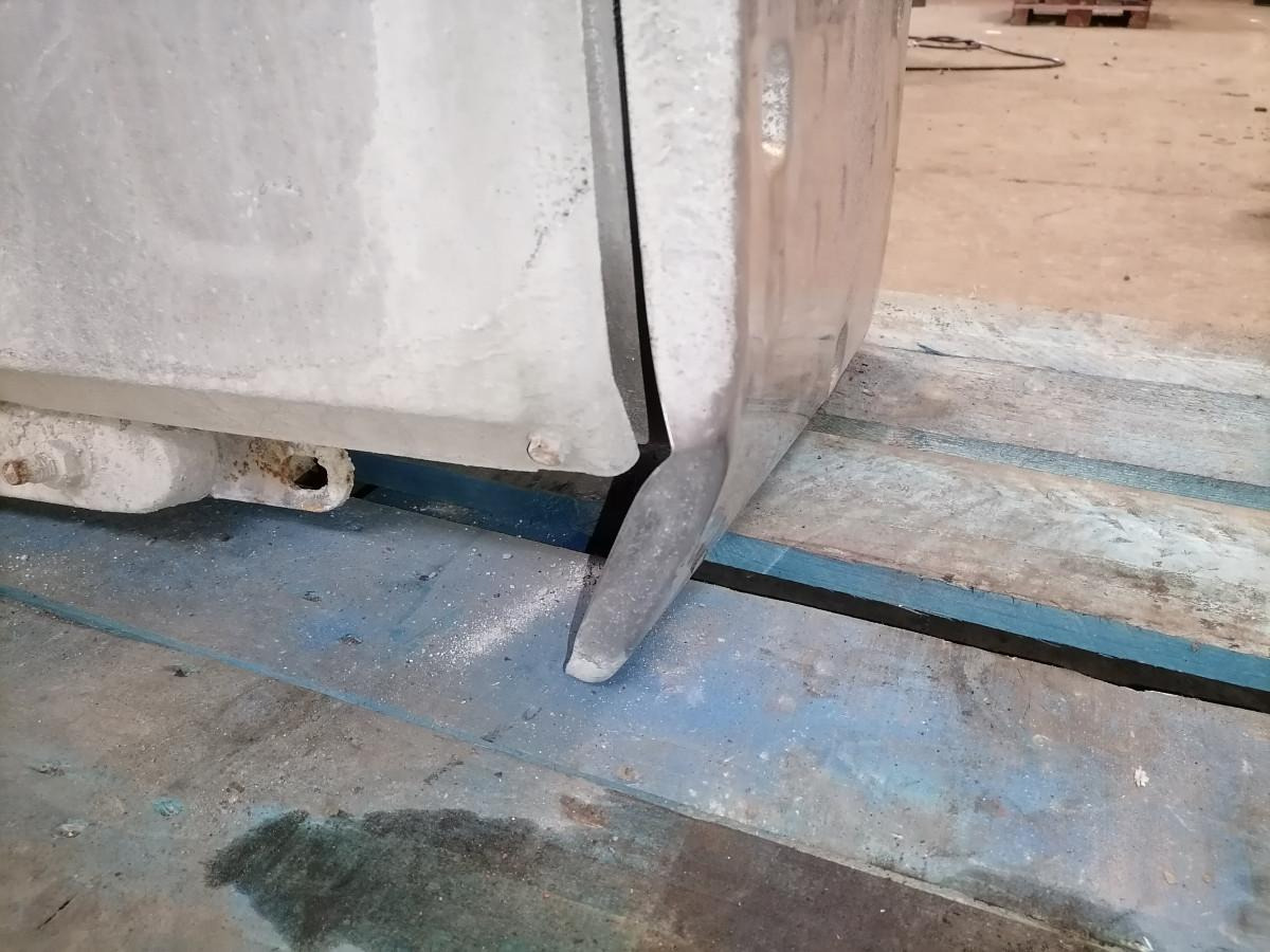 Volvo Muffler 20894953 - Muffler for Truck: picture 4 Volvo Muffler 20894953 - Muffler for Truck: picture 4