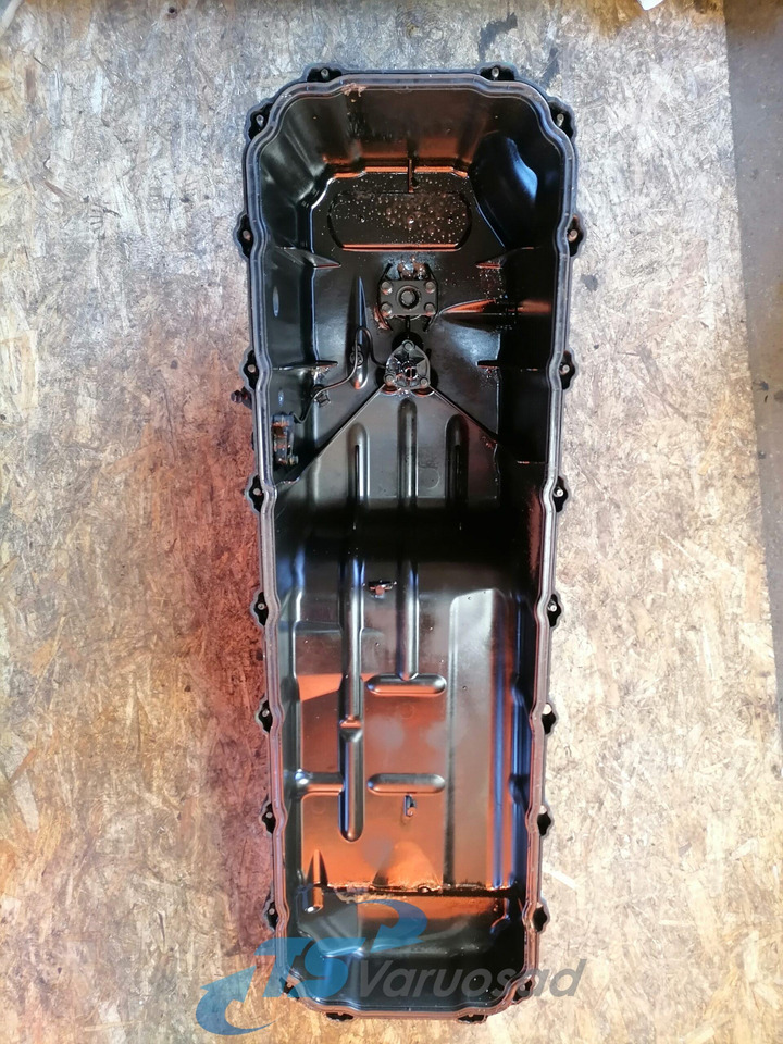 Volvo Oil sump 20493972 - Oil pan for Truck: picture 3 Volvo Oil sump 20493972 - Oil pan for Truck: picture 3