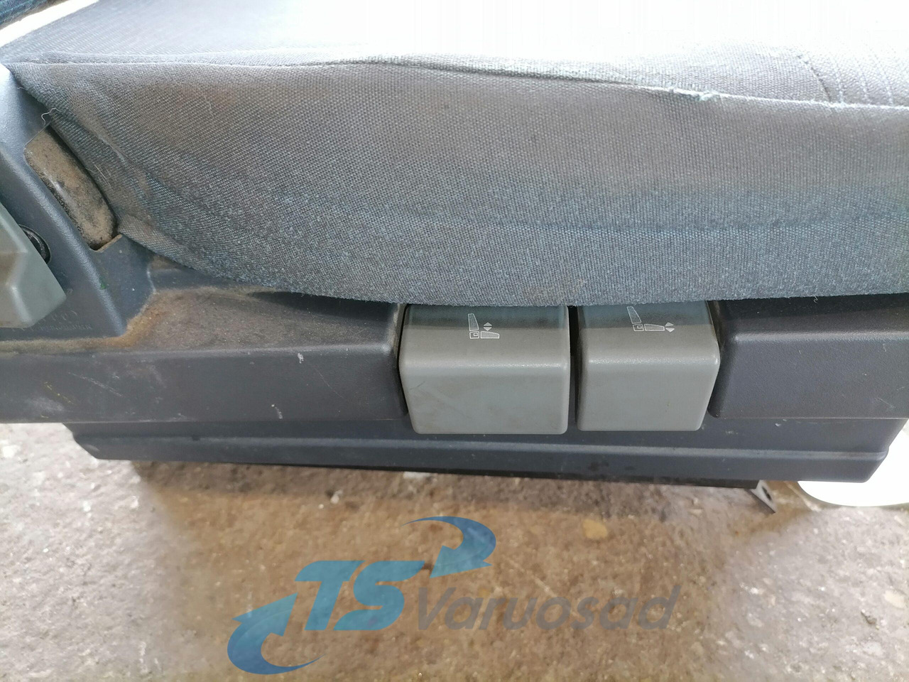 Volvo Passenger seat 7420862569 - Seat for Truck: picture 5 Volvo Passenger seat 7420862569 - Seat for Truck: picture 5