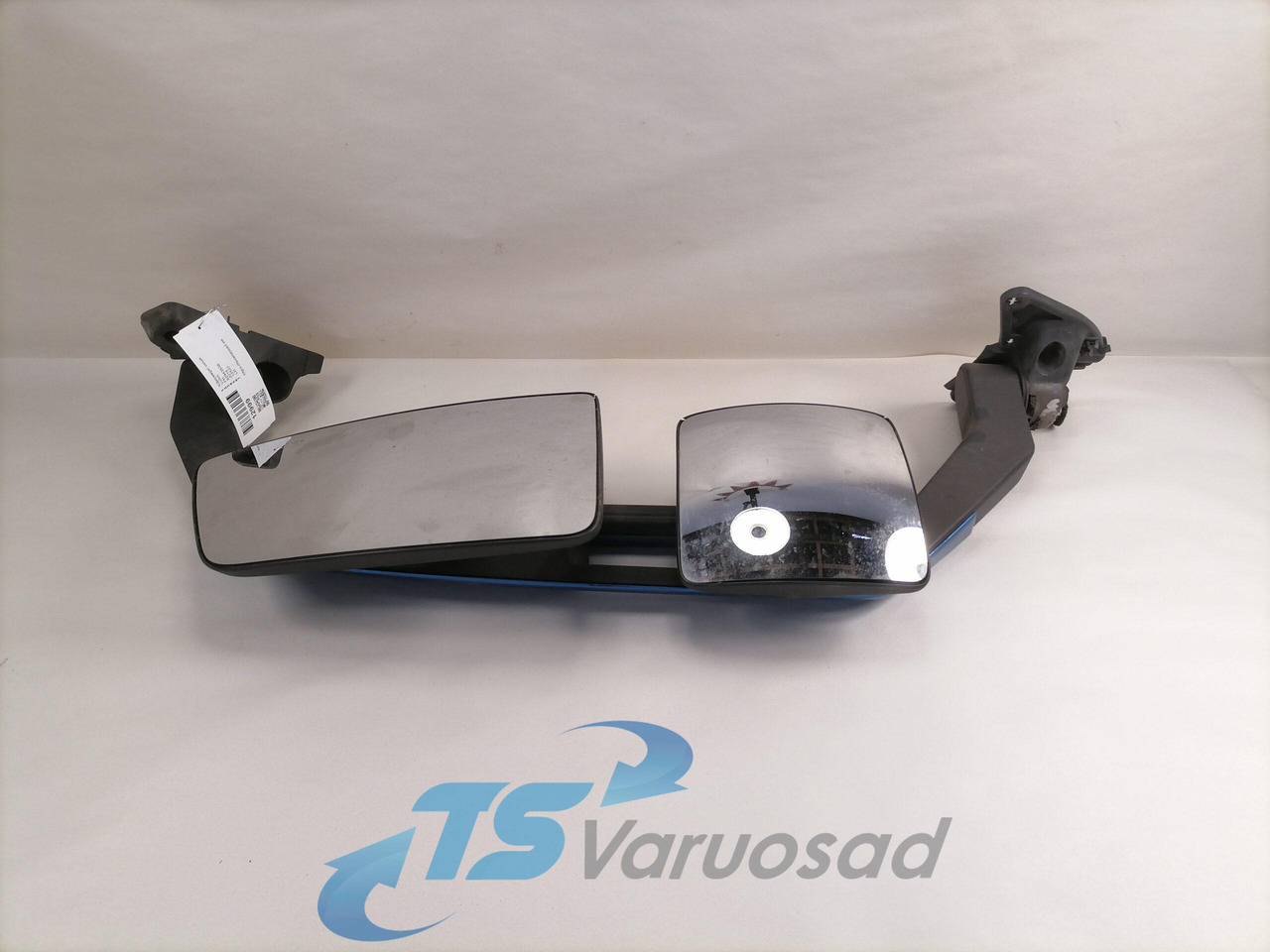 Volvo Side mirror 82943538 - Rear view mirror for Truck: picture 1 Volvo Side mirror 82943538 - Rear view mirror for Truck: picture 1