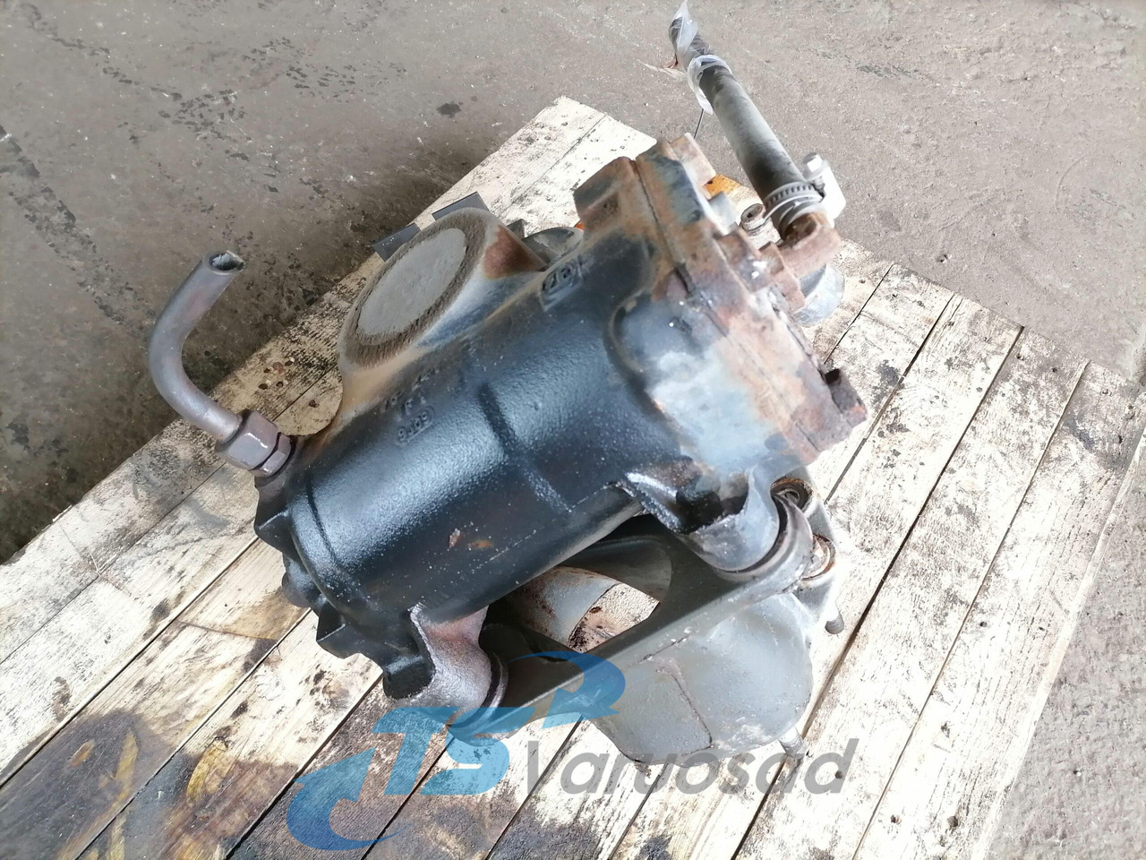 Volvo Steering box 20901108 - Steering gear for Truck: picture 2 Volvo Steering box 20901108 - Steering gear for Truck: picture 2