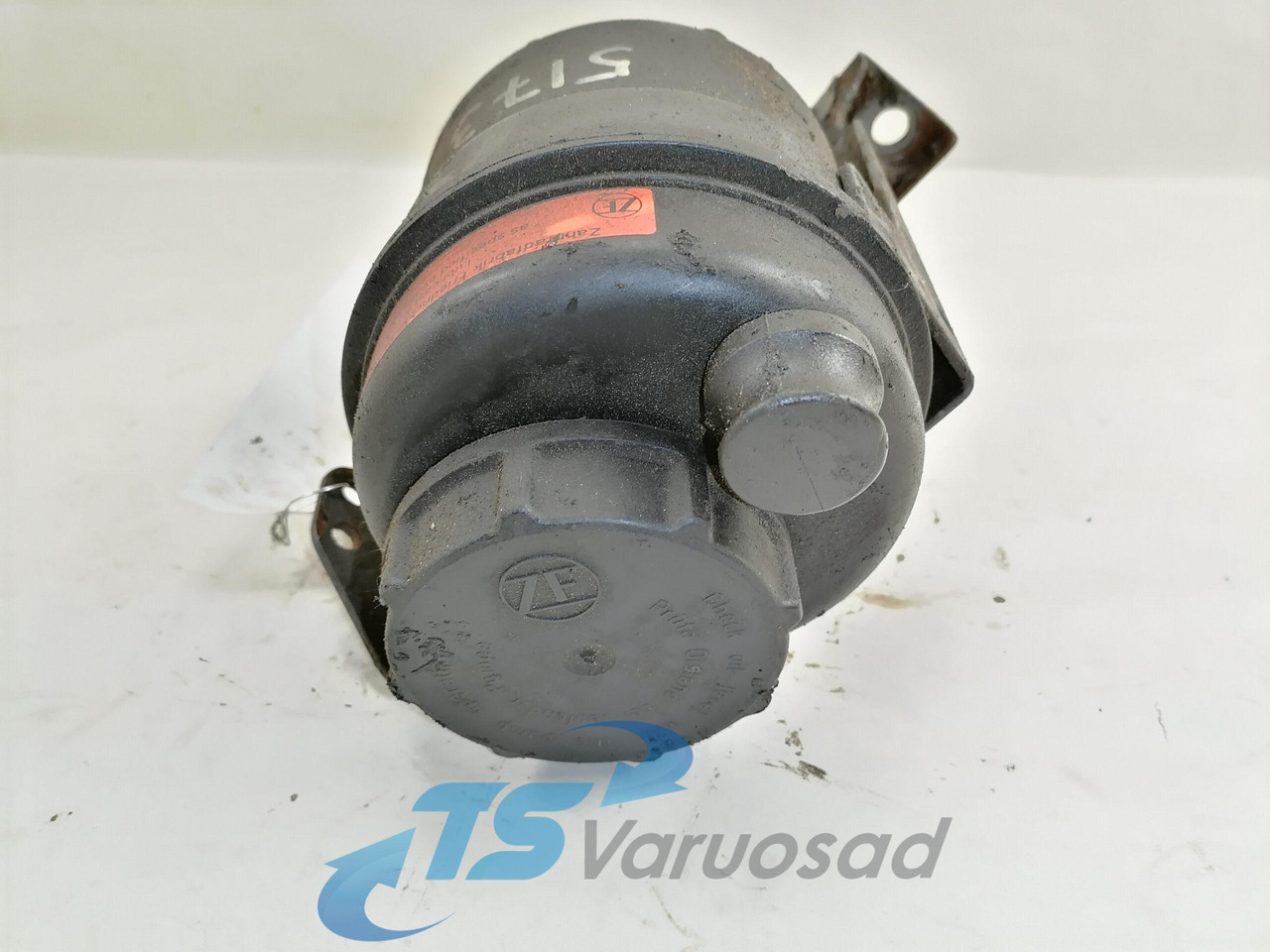 Volvo Steering oil tank+ bracket 1592945 - Steering hose for Truck: picture 2 Volvo Steering oil tank+ bracket 1592945 - Steering hose for Truck: picture 2