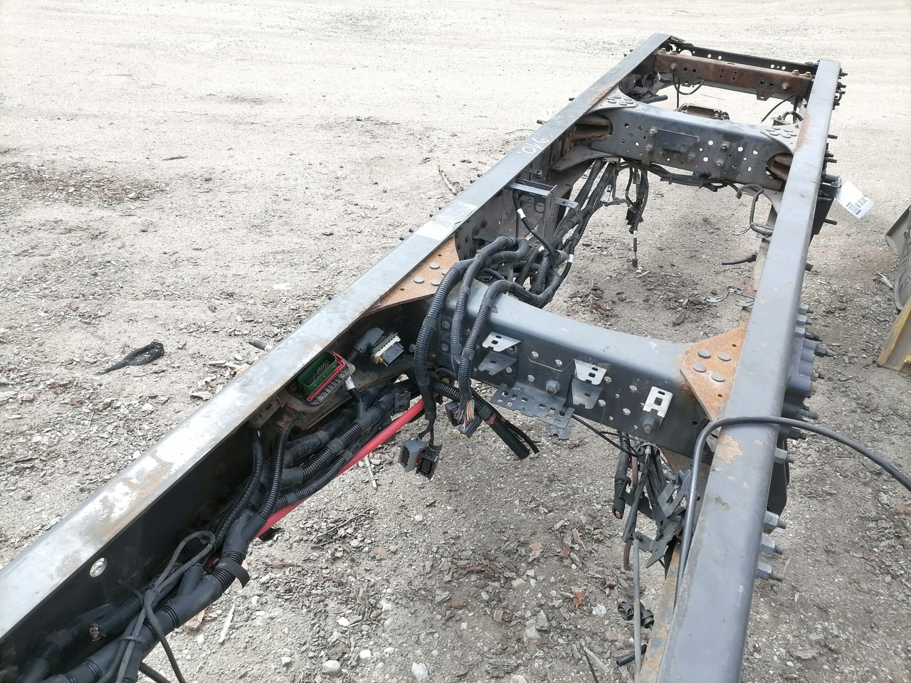 Volvo Volvo FH4 6x2 Raam 85137361 - Frame/ Chassis for Truck: picture 5 Volvo Volvo FH4 6x2 Raam 85137361 - Frame/ Chassis for Truck: picture 5