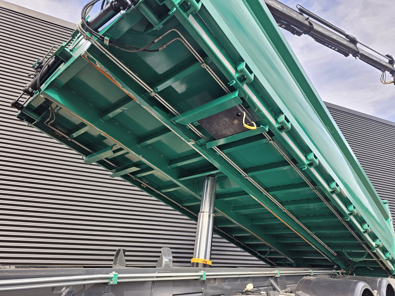 Mercedes-Benz AROCS 4145 / 8X6 / TIPPER + HMF CRANE - Crane truck: picture 5 Mercedes-Benz AROCS 4145 / 8X6 / TIPPER + HMF CRANE - Crane truck: picture 5