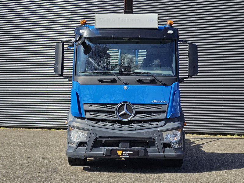 Hook lift truck Mercedes-Benz Antos 3546 / 8x2/6 / HOOKLIFT / ABROLLKIPPER: picture 6
