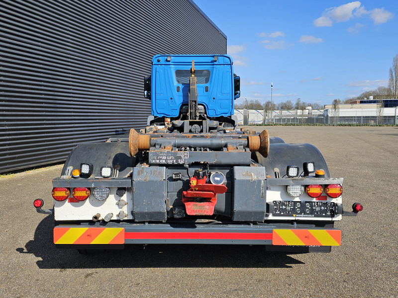 Hook lift truck Mercedes-Benz Antos 3546 / 8x2/6 / HOOKLIFT / ABROLLKIPPER: picture 7