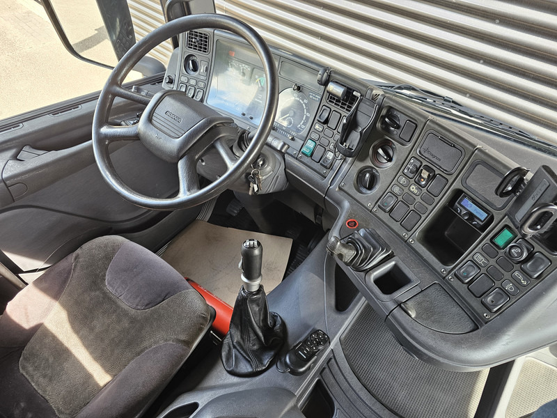 Hook lift truck, Crane truck Scania R114.340 6x2 / HIAB CRANE + 25T HOOKLIFT: picture 15 Hook lift truck, Crane truck Scania R114.340 6x2 / HIAB CRANE + 25T HOOKLIFT: picture 15