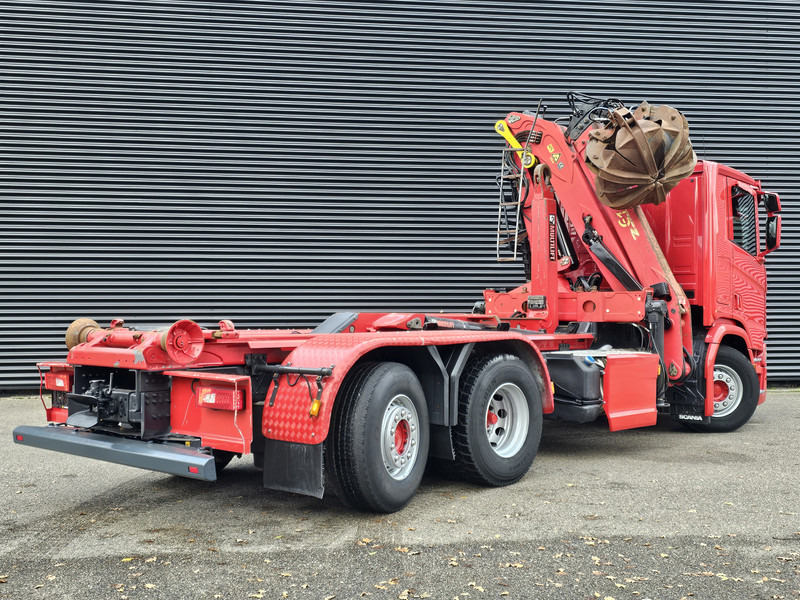 Scania R520 V8 6x2/4 / EPSILON CRANE + HOOKLIFT - Hook lift truck, Crane truck: picture 5 Scania R520 V8 6x2/4 / EPSILON CRANE + HOOKLIFT - Hook lift truck, Crane truck: picture 5