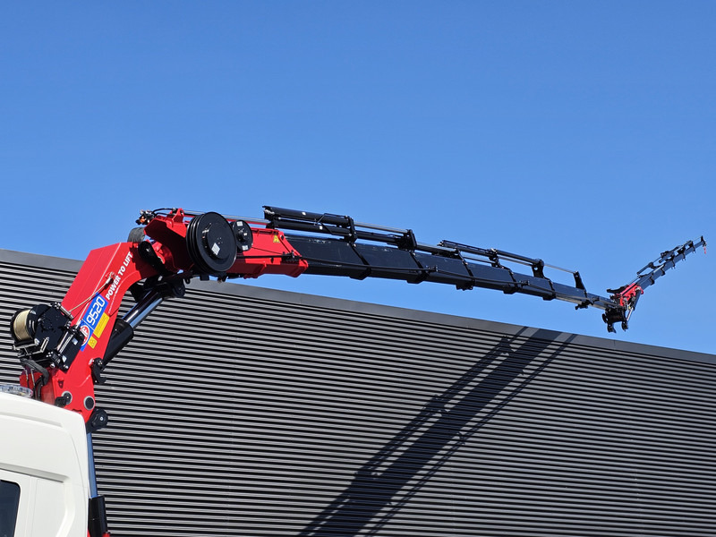 Scania R590 8x2*6 HMF 9520 + JiB + WINCH / TRACTOR / - Crane truck: picture 3 Scania R590 8x2*6 HMF 9520 + JiB + WINCH / TRACTOR / - Crane truck: picture 3