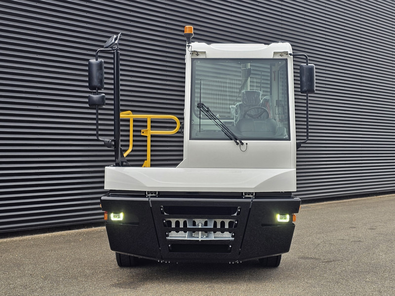 Terberg YT193 / TERMINAL / RANGEERTREKKER / !!NEW!! - Terminal tractor: picture 4 Terberg YT193 / TERMINAL / RANGEERTREKKER / !!NEW!! - Terminal tractor: picture 4