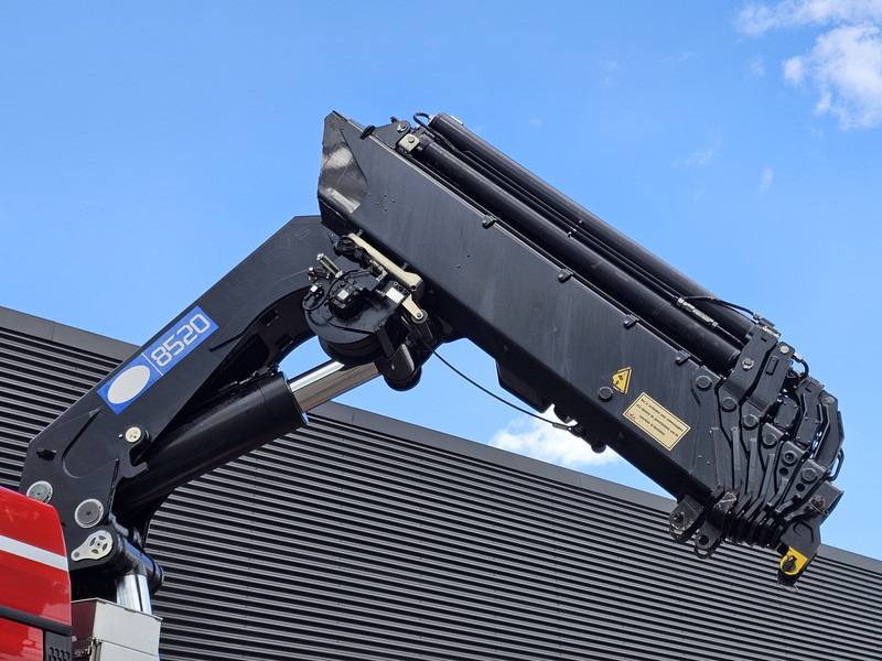 MAN TGX 37.480 8x2-6 / HMF 85 t/m CRANE / KRAN - Tractor unit: picture 4 MAN TGX 37.480 8x2-6 / HMF 85 t/m CRANE / KRAN - Tractor unit: picture 4