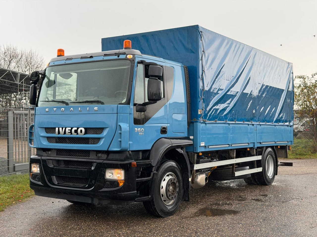 Iveco 190S36/9 Stralis Pritsche & Hebebühne 3 to. TOP - Curtainsider truck: picture 1 Iveco 190S36/9 Stralis Pritsche & Hebebühne 3 to. TOP - Curtainsider truck: picture 1