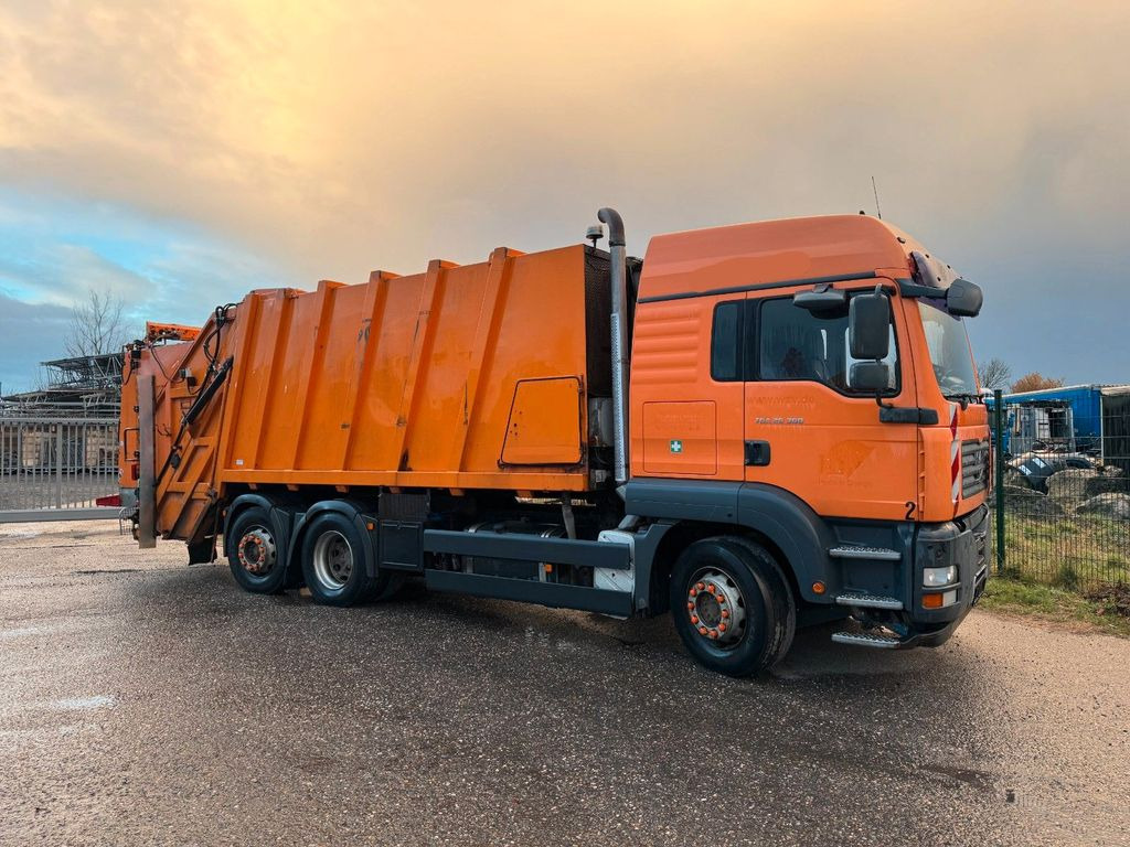 MAN 26.360 6X2 Müllwagen - Garbage truck: picture 1 MAN 26.360 6X2 Müllwagen - Garbage truck: picture 1