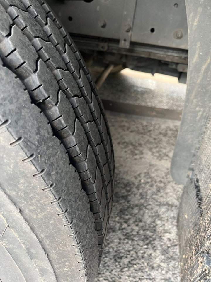 Curtainsider truck MAN 8.220 4X2 Pritschenwagen: picture 7