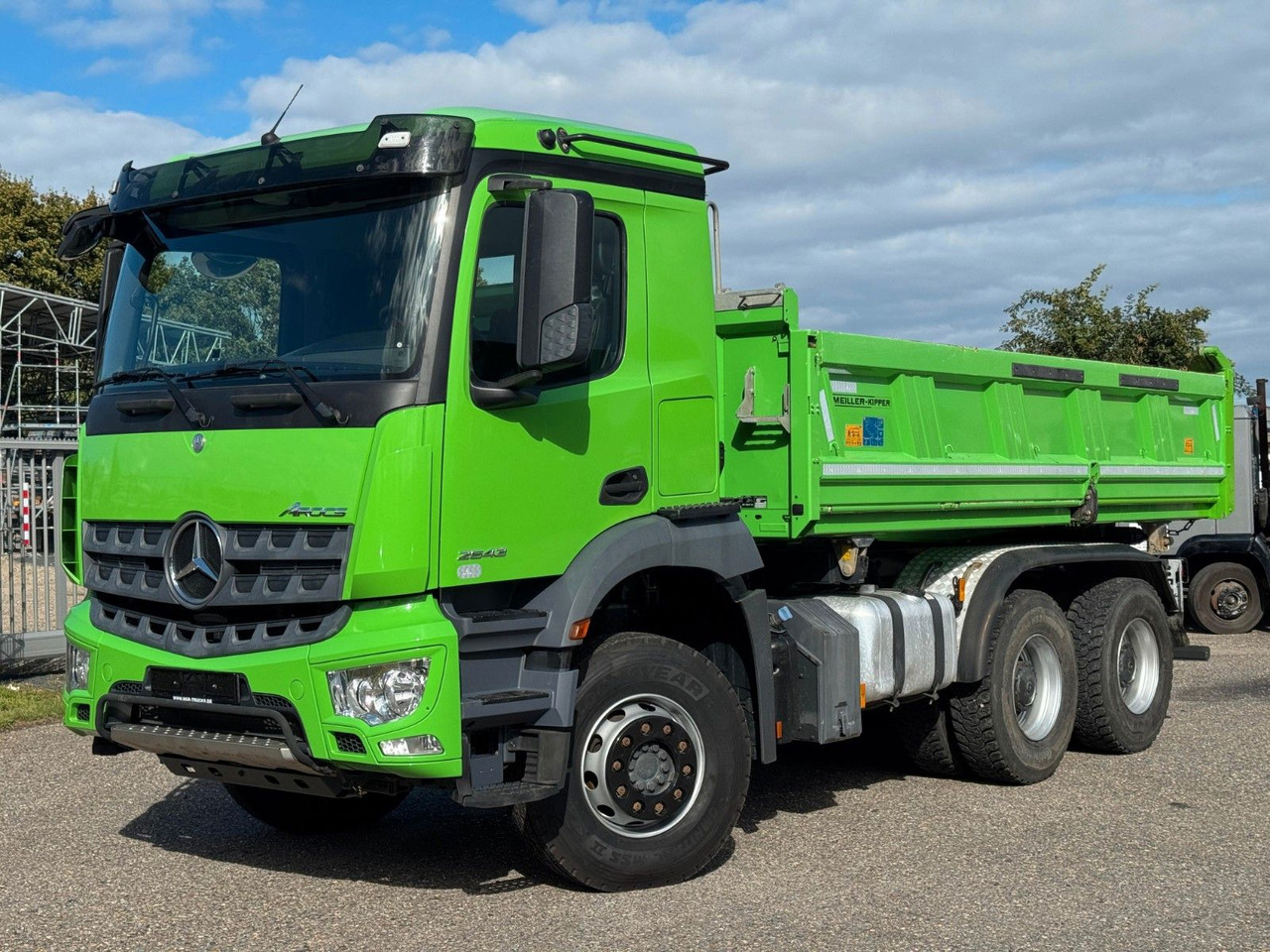 Mercedes-Benz 2643 6X4 Meiller 3 S. Bordmatik Top Zustand - Tipper: picture 3 Mercedes-Benz 2643 6X4 Meiller 3 S. Bordmatik Top Zustand - Tipper: picture 3