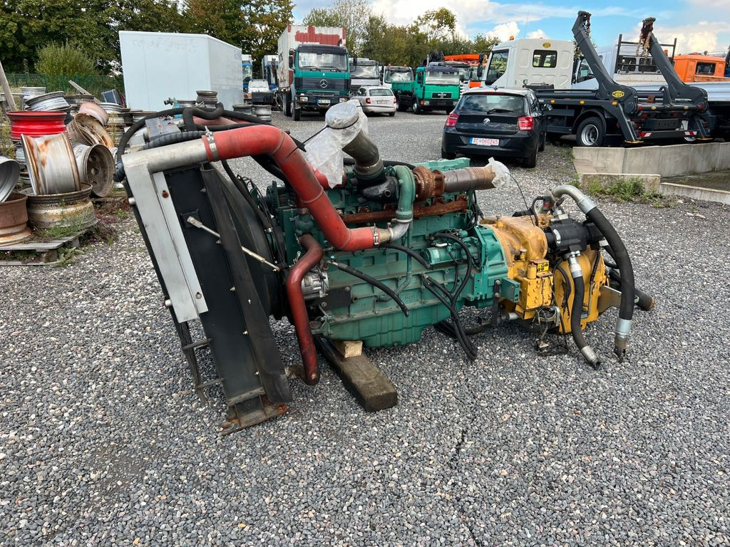 VOLVO PENTA & DANA SPICER Top Zustand VOLVO PENTA & DANA SPICER Top Zustand - Engine for Truck: picture 1 VOLVO PENTA & DANA SPICER Top Zustand VOLVO PENTA & DANA SPICER Top Zustand - Engine for Truck: picture 1