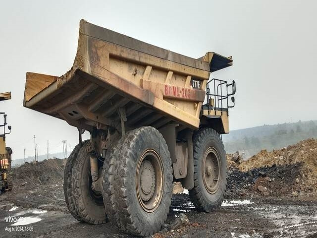 CAT 777E - Rigid dumper/ Rock truck: picture 3 CAT 777E - Rigid dumper/ Rock truck: picture 3