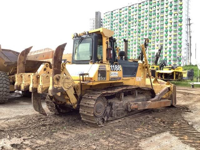 Komatsu D85EX-15 - Bulldozer: picture 3 Komatsu D85EX-15 - Bulldozer: picture 3