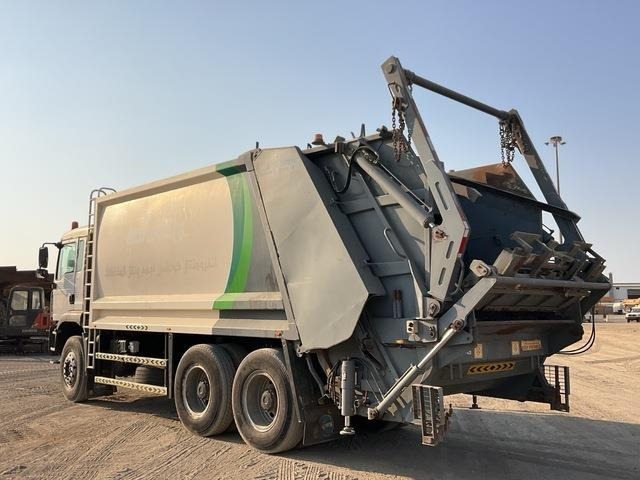 MAN TGA33.360 - Garbage truck: picture 2 MAN TGA33.360 - Garbage truck: picture 2