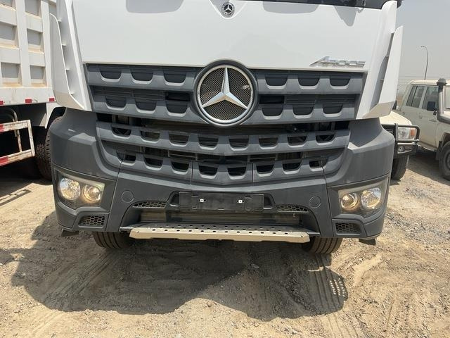 Cab chassis truck Mercedes-Benz Arocs 4240: picture 13