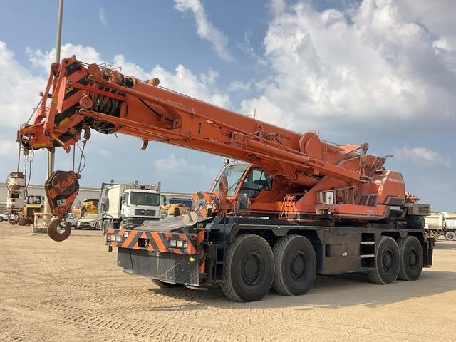 Tadano GR700N-2 - Rough terrain crane: picture 4 Tadano GR700N-2 - Rough terrain crane: picture 4
