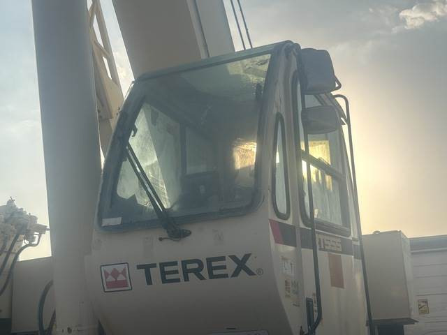Rough terrain crane Terex RT555: picture 12
