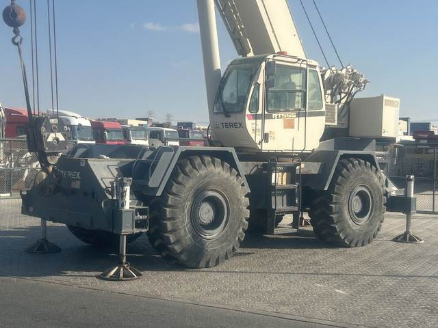 Rough terrain crane Terex RT555: picture 18