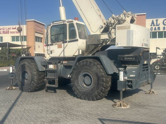 Rough terrain crane Terex RT555: picture 21