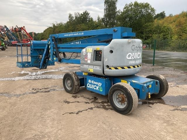 Genie Z45/25J - Articulated boom: picture 2 Genie Z45/25J - Articulated boom: picture 2