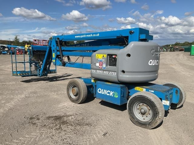 Genie Z45/25J - Articulated boom: picture 2 Genie Z45/25J - Articulated boom: picture 2