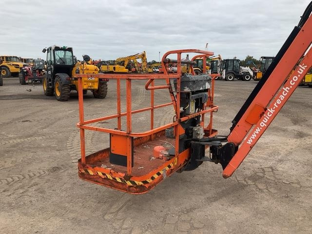 Articulated boom JLG 600AJ: picture 24