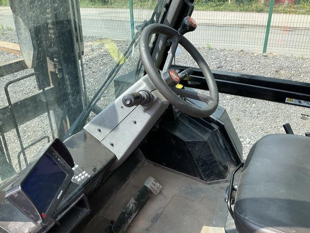 Rough terrain forklift Manitou M30-4: picture 7