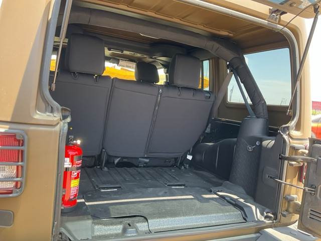 Car Jeep Wrangler JK Command: picture 22