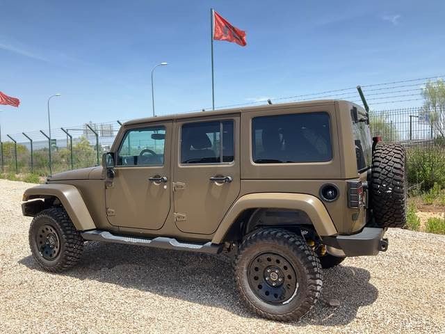 Jeep Wrangler JK Command - Car: picture 2 Jeep Wrangler JK Command - Car: picture 2