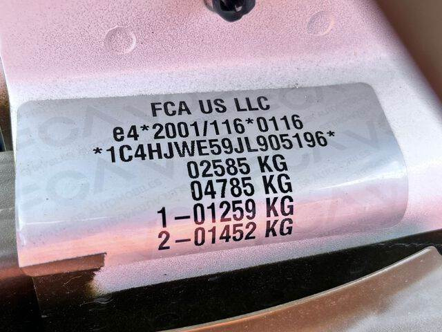 Jeep Wrangler JK Command - Car: picture 5 Jeep Wrangler JK Command - Car: picture 5