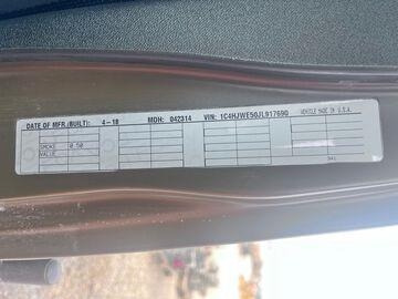 Jeep Wrangler JK Command - Car: picture 5 Jeep Wrangler JK Command - Car: picture 5