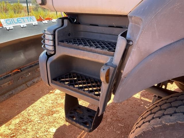 Snow removal vehicle Renault Kerax 430DXI: picture 11