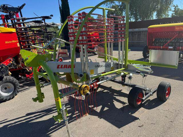 Tedder/ Rake CLAAS Liner 420: picture 6