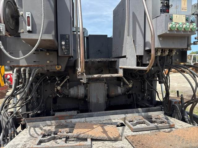 Asphalt paver ABG Titan 8820: picture 17