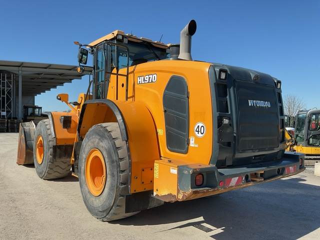 Hyundai HL970 - Wheel loader: picture 2 Hyundai HL970 - Wheel loader: picture 2