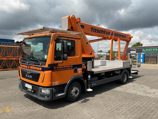 MAN TGL8.180 - Truck mounted aerial platform: picture 1 MAN TGL8.180 - Truck mounted aerial platform: picture 1