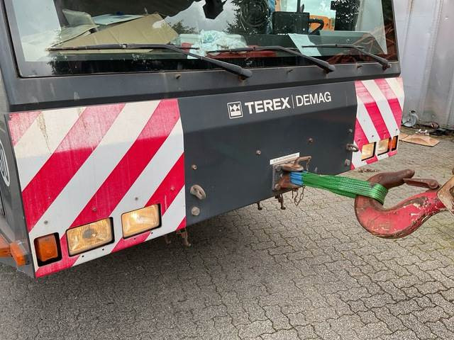 All terrain crane Terex Demag AC80-1: picture 14