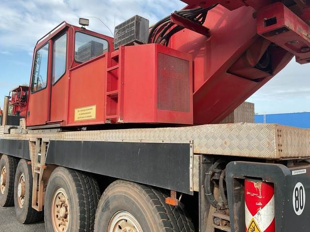 All terrain crane Terex Demag AC80-1: picture 19